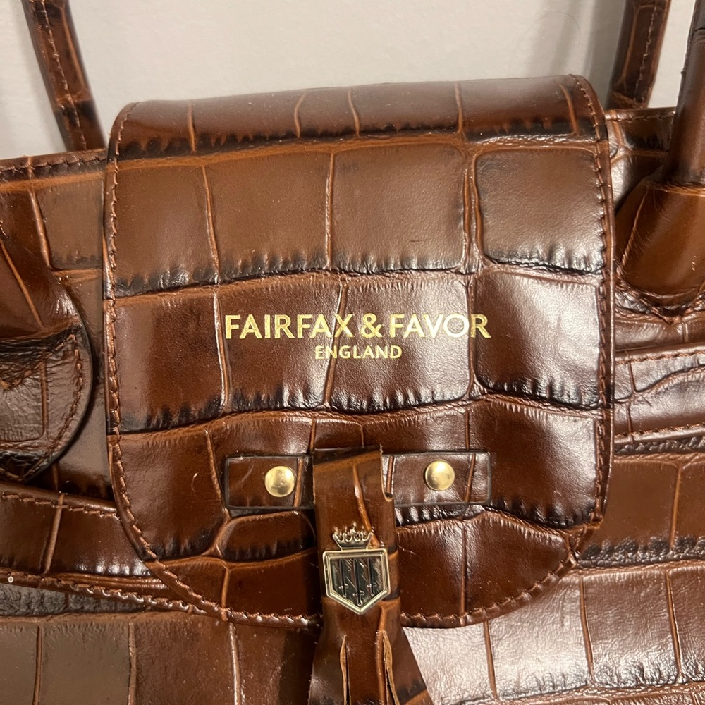 Fairfax & Favor England Windsor Handbag in Conker Brown Croc Print Leather - Picture 3 of 11